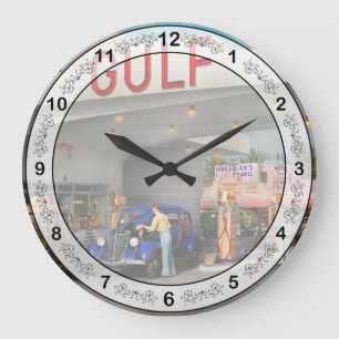 Tankstelle - Die große amerikanische Straßenfahrt  Wanduhr