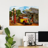 Tankstelle - Neulieferung nach Pie Town 1940 Poster (Heimbüro)