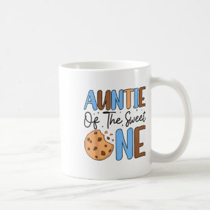 Tante der süßen ein Keks und Amp; Milch 1st Bir Kaffeetasse