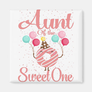 Tante der süßen Familie, die zum 1. Geburtstag pas Magnet