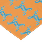 Tanz des blauen chinesischen Drachen CC Tischdecke (Schrägansicht)