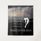 Tanz im Regentanz Wandteppich (Vorderseite)