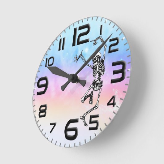 Tanz mit Tod Runde Wanduhr (Winkel)