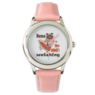 Tanz wie niemand sieht gürteligen Mops Hund zu Armbanduhr