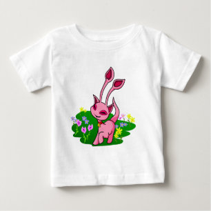 Tänzelndes rosa Aisha durch Blumen Baby T-shirt