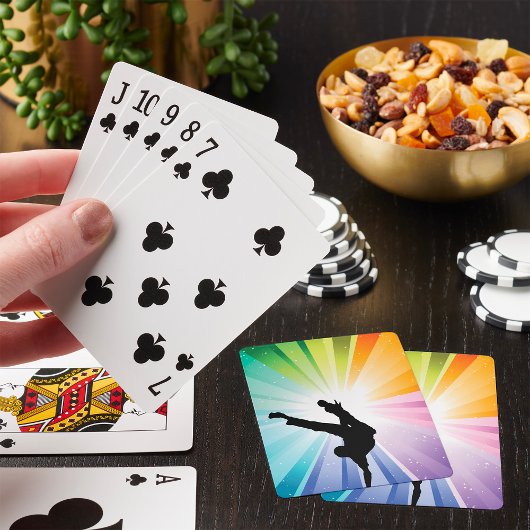 Tanzen in Farbtanzbewegungen, die Karten spielen Spielkarten