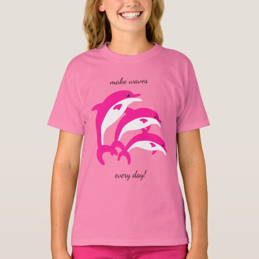 Tanzende Rosa Delphine T-Shirt (Vorderseite)