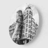 Tanzendes Gebäude in Prag Große Wanduhr (Winkel)