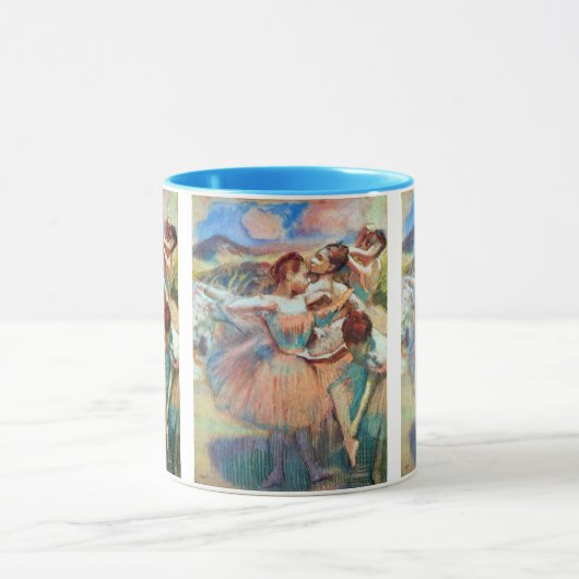 Tänzer in einer Landschaft von Edgar Degas Tasse (Zentrum)