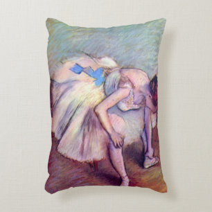 Tänzerin sitzend von Edgar Degas, Vintage-Ballett- Dekokissen