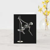 Tanzskelett auf Pole Funny Halloween Karte (Gelbe Blume)