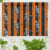 Tanzskelette Halloween gestreift Geschirrtuch (Gefaltet)