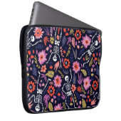 Tanzskelette im Blumengartenmuster Laptopschutzhülle (Vorne Rechts)