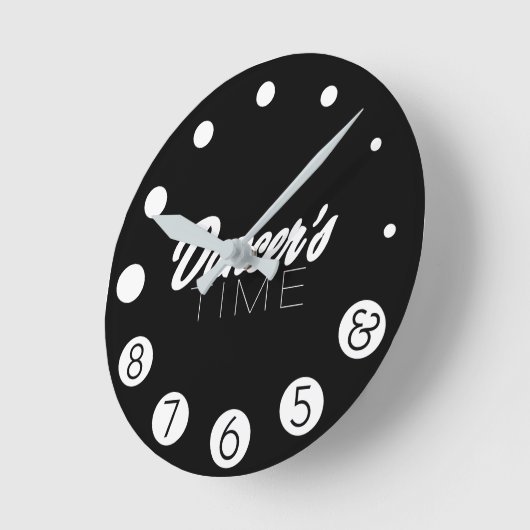Tanzzeit. Runde Wanduhr (Winkel)