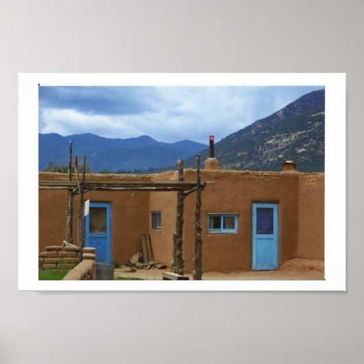 Taos Pueblo 2 blue doors Poster (Vorne)