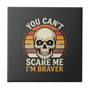 Tapferer Halloween-Totenkopf Retro-Horror-Design_1 Fliese