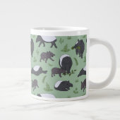 Tapir Family Dinner in Green Jumbo-Tasse (Rechts)