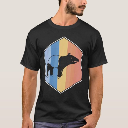 Tapir mit Retro-Farben in einem Hexagon T-Shirt (Vorderseite)