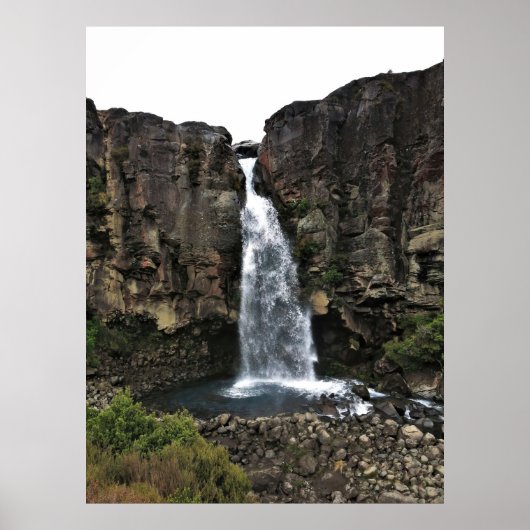 Taranaki Falls Poster (Vorne)
