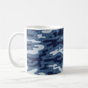 Tarnanzug Jeans Hintergrund. Vintage gefleckte Den Kaffeetasse