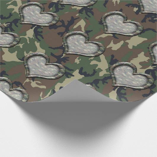 Tarnung Woodland Forest Heart Geschenkpapier (Ecke)