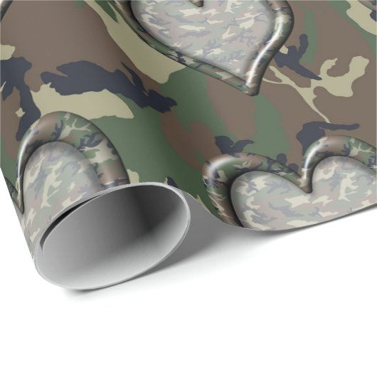 Tarnung Woodland Forest Heart Geschenkpapier (Rolleneckpunkt)