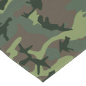 Tarnungs-Camouflage-Grün-Brown-Muster Mittelgroßer Tischläufer (Ecke)