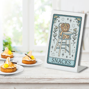 Tarot-Baby-Shower-Essen-Snacks-Tisch Sockelschild