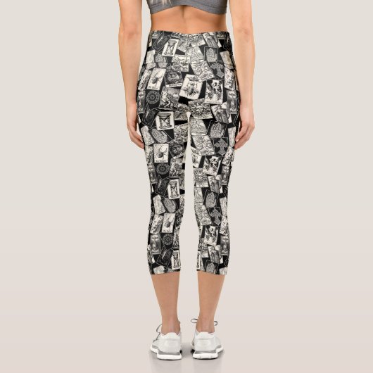 Tarot Card Gothic Witchcraft Goth Fortune Teller Capri Leggings (Rückseite)