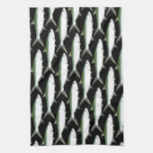 Tarponmuster auf Schwarzem Geschirrtuch (Vertikal)