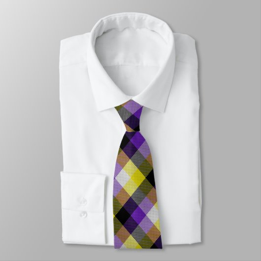 Tartan, nicht binär krawatte (Gebunden)