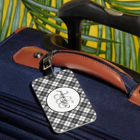 Tartan pattern Christmas Schwarz-weiß Monogram Gepäckanhänger (Vorderseite Insitu 1)