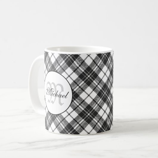 Tartan pattern Christmas Schwarz-weiß Monogram Kaffeetasse (Vorderseite Links)