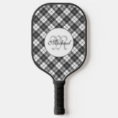 Tartan pattern Christmas Schwarz-weiß Monogram Pickleball Schläger (Vorderseite)
