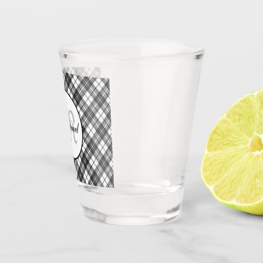 Tartan pattern Christmas Schwarz-weiß Monogram Schnapsglas (Rechts)