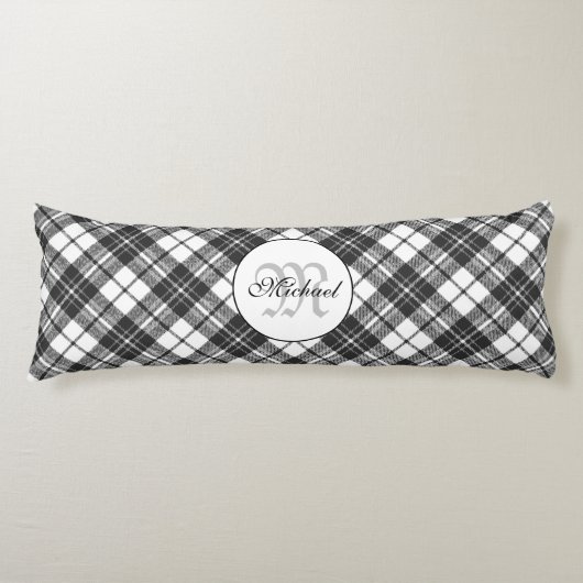 Tartan pattern Christmas Schwarz-weiß Monogram Seitenschläferkissen (Vorderseite)