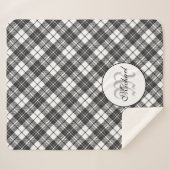Tartan pattern Christmas Schwarz-weiß Monogram Sherpadecke (Vorderseite (Horizontal))