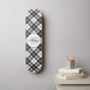 Tartan pattern Christmas Schwarz-weiß Monogram Skateboard