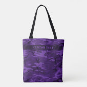 Tasche der Lila Camouflage mit dunklem Text (Rückseite)