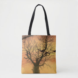Tasche gefleckter Herbstbaum bei Sonnenuntergang