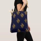 Tasche in dunkelblau und goldfarben (Von Nahem)