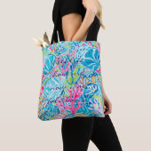 Tasche in stilvoller Grafik (Von Nahem)