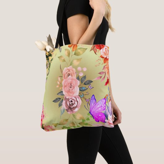 Tasche mit bunten Springblüten (Von Nahem)