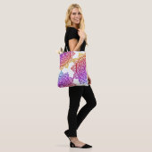 Tasche mit farbenfroher Mandala (Am Model)