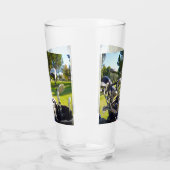 Tasche mit Golf Clubs, Bier Glas (Links)