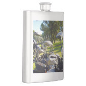 Tasche mit Golf Clubs, klassischer Hip Flask Flachmann (Rechts)