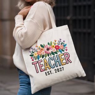 Tasche mit individuellem Blumenstickereieffekt für