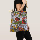 Tasche mit Tarot (Von Nahem)