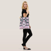 Tasche mit verbundenen rosa Blumen (Am Model)