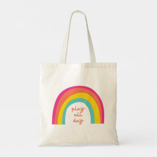 Tasche und Shopping-Bags spielen den ganzen Tag